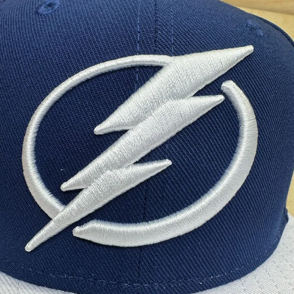 NEW Tampa Bay Lightning Mitchell Ness 2 Tone Liberty Fitted Cap Hat sz 7 5/8